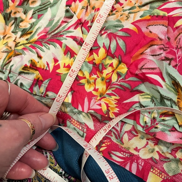 ๐ฃ๐ฒ๐ถ๐ฒ๐ท๐ฐ ๐ฅ๐ฒ๐ซ๐ป๐ช๐ท๐ฃ ๐๐๐ธ๐ป๐ช๐ ๐ฃ๐ธ๐น - Picture 4 of 7